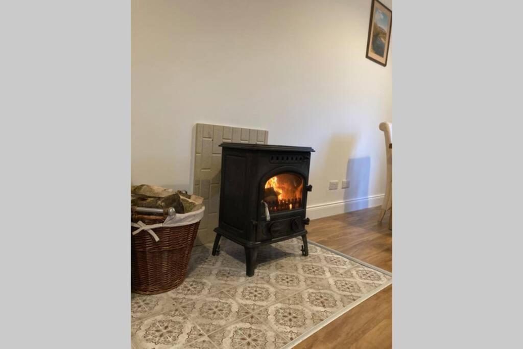 Dungarvan,Beautiful Cottage Near Comeragh Mountains Coolnasmear Esterno foto